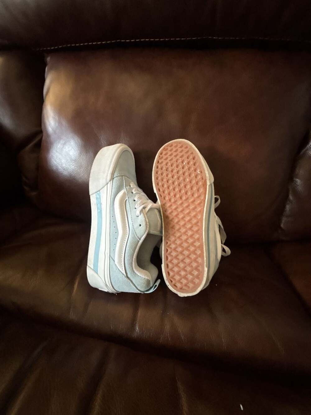 Vans - Picture 6 of 8